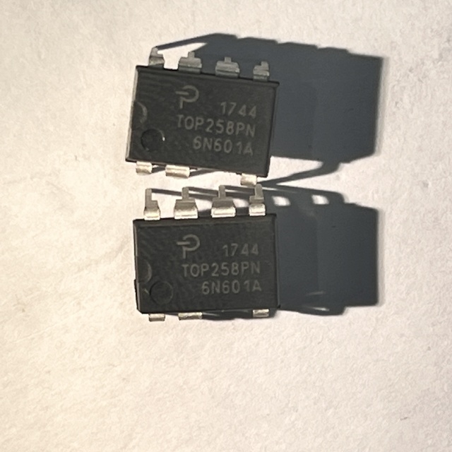 New and Original Electronic Components Integrated Circuit TOP258PN
