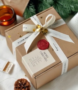 Cajas de Cartón Corrugado Reutilizables y Ecológicas con Impresión Personalizada, Logotipo Personalizado, Empaque de Alta Gama para Velas Aromáticas (Materiales Reciclados) - Product Image 1