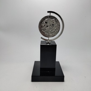 Trofeos y Placas de Premios <span class=keywords><strong>Tony</strong></span> de Metal Negro Plateado con Logotipo Personalizado al por Mayor de Fábrica 2026, Regalo de Recuerdo - Product Image 3