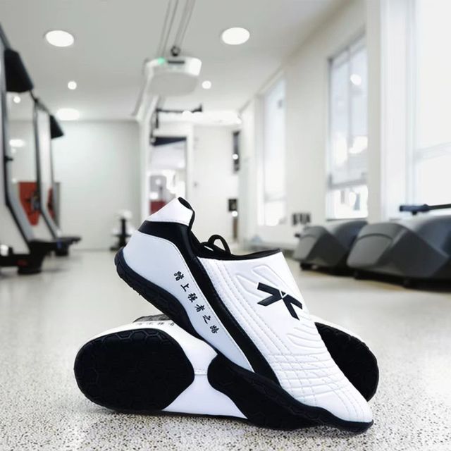 Factory Wholesale Taekwondo Shoes Comfortable Martial Arts Sneakers for Training Competition