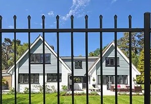 Powder Coated Aluminum Galvanized Steel Heat Security Fence Railings Modern Eco Friendly Garden Perimeter <strong>Border</strong> <strong>Fencing</strong> - Product Image 6