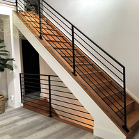 Balustrade en fer forgé d'intérieur de dernière génération avec main courante pour escaliers