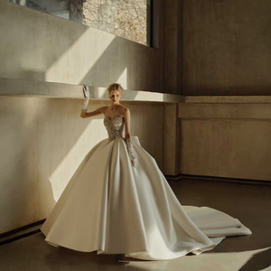 Abito da sposa di lusso fatto a mano con strass NT102, scollo a cuore, lunghezza a cappella, taglie forti, per cerimonia in chiesa o festa - Jancember - Product Image 6