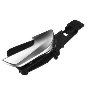 Manija Interior de Puerta de Coche Alfa Romeo Izquierda 156092167 Derecha 156092165 Pieza de Repuesto de Plástico - Product Image 1