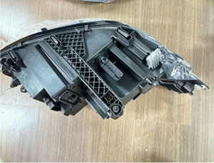 OEM 5NL941035 a Phare LED blanc de haute qualité version américaine pour <span class=keywords><strong>Volkswagen</strong></span> <span class=keywords><strong>Tiguan</strong></span> <span class=keywords><strong>Allspace</strong></span> <span class=keywords><strong>Tiguan</strong></span> L Pièces de voiture d'origine - Product Image 3