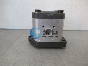 Pompe à engrenages hydraulique DONGJU <span class=keywords><strong>AU</strong></span>-10 76704 1517222305 1515500013 Pompe à engrenages simple double hydraulique - Product Image 4