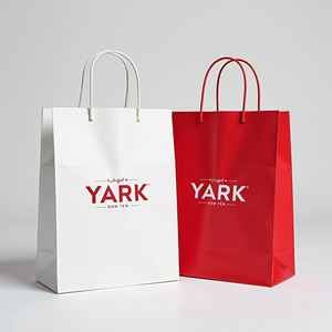 Bolsa de Papel de Lujo para Viaje con Asas, Personalizada con Logotipo Estampado en Oro, Venta al Por Mayor para Navidad - Product Image 2