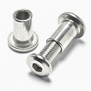 <span class=keywords><strong>Boulon</strong></span> à <span class=keywords><strong>tête</strong></span> cylindrique à entraînement hexagonal OEM <span class=keywords><strong>avec</strong></span> clé <span class=keywords><strong>Allen</strong></span> boulons de connecteur de meubles en argent vis à <span class=keywords><strong>tête</strong></span> fraisée M6 <span class=keywords><strong>écrou</strong></span>s de <span class=keywords><strong>baril</strong></span> vis de reliure - Product Image 1