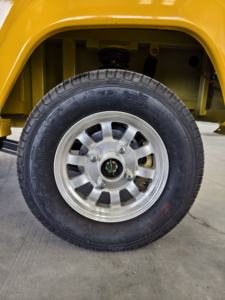 China Vollständig Geschlossenes Allwetter-Dreirad <span class=keywords><strong>3</strong></span>-Rad-Mobilitätsfahrzeug mit Geschlossener Kabine Dreirädriges Personenfahrzeug - Product Image 3