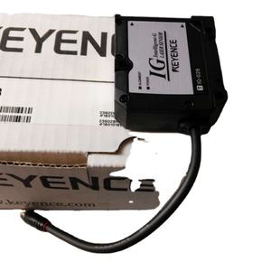 विशेष मूल्य Keyence / IG-010 सीसीडी 10mm बहु प्रयोजन सीसीडी लेजर माइक्रोमीटर - Product Image 1