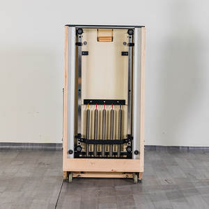 Reformeur de <span class=keywords><strong>Pilates</strong></span> pliable en érable avec cadre à déverrouillage rapide et système de glisse douce, idéal pour un mouvement fluide et un gain de place - Product Image 3