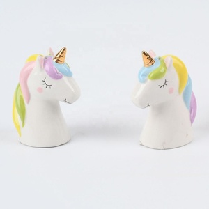 Prix d'usine, salière et poivrière en céramique peintes à la main, en forme de licorne mignonne, écologiques, couleur personnalisée - Product Image 2