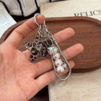 Direct Fabricant Style INS Porte-clés Pendentif Ours Léopard Étoile Perle, Breloque de Téléphone pour Femme, Ornement Suspendu, Porte-clés Ours