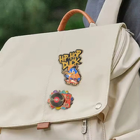 Badge personnalisé en émail dur avec puce NFC pour contrôle d'accès intelligent, idéal pour la sécurité au bureau et la décoration professionnelle (pin's de revers)