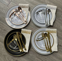 Ensemble de 50 assiettes en plastique jetables de 10,25 pouces et 7,5 pouces, bord doré |   Vaisselle pour 25 invités, mariage, fête de remise de diplôme