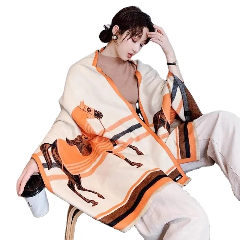 Echarpe en cachemire pour femmes 2020 Nouveau châle épais et chaud Marque Designer Cheval Imprimé Pashmina Blanket Cape