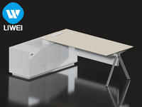Bureau de direction moderne de luxe, surface d'écriture en bois, design ergonomique, finition durable anti-rayures pour le bureau du responsable