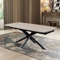 Une usine chinoise vend des meubles de salle à manger en verre trempé 8 places personnalisés, modernes, légers, sur pieds en métal de luxe, en céramique pour table
