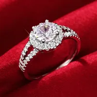 CAOSHI OEM Bagues Rondes Étincelantes en Faux Diamants et Zircons pour Femme, Bijoux de Luxe Plaqués Argent CZ pour Mariage
