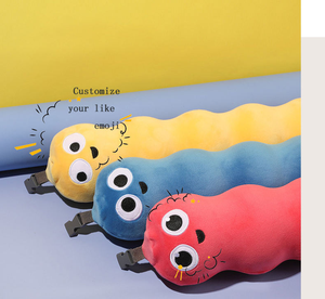 कस्टमाइज्ड कार्टून के आकार के god प्लश खिलौना प्यारा चेहरा स्मृति फोम तकिया गर्दन पोर्टेबल और धोने योग्य के साथ उपहार बॉक्स शामिल हैं। - Product Image 3