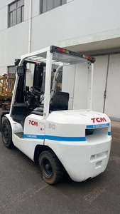 Montacargas Diésel Usado TCM 3T de 3 Toneladas con Motor Isuzu, Origen Japón, Capacidad de 3000 kg, Neumáticos Sólidos/Neumáticos - Product Image 4