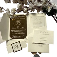 Porte-invitation de mariage en acrylique pliable sur trois volets, personnalisé en usine, haut de gamme, avec miroir et impression bronzée