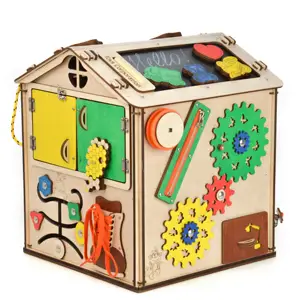 Custom Montessori Drukke Board House/Cube 16-in-1educatief Speelgoed Met Magneten Sensorische Activiteit Huis Voor Peuters Fijne Motor