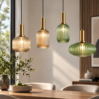 Suspension en verre côtelé de style nordique, luminaire suspendu moderne et minimaliste à tête unique pour salle à manger, comptoir de bar et décoration de café