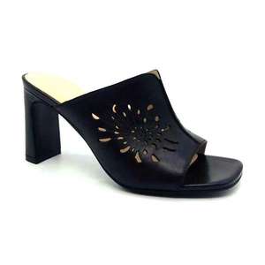 Mode carré bout ouvert femmes bloc talon sandales fleuri <span class=keywords><strong>creux</strong></span> en cuir femme talon pantoufles - Product Image 1