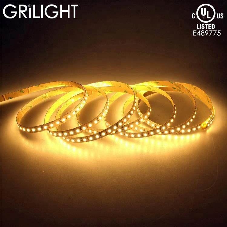 สีขาวอบอุ่น