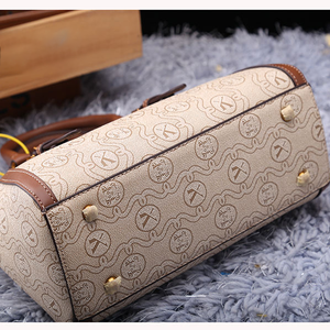 Luxury and stylish crossbody bag for <b>women</b> with adjustable shoulder strap, multi-functional, lightweight, and foldable zipper. - Product Image 6