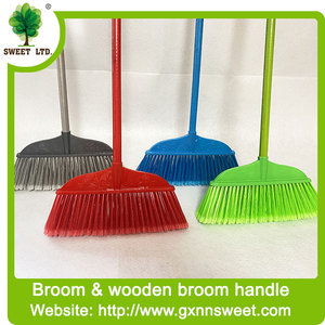 Vassouras De Limpeza Vente en gros Articles ménagers Balai en bois à long manche Balais <span class=keywords><strong>fantaisie</strong></span> avec manche Balai de balayage en plastique - Product Image 2