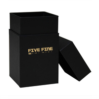 Boîte d'emballage de luxe personnalisée en carton noir pour parfum, manchon pour bougie, matériaux recyclés, boîtes rigides, gaufrage mat/brillant