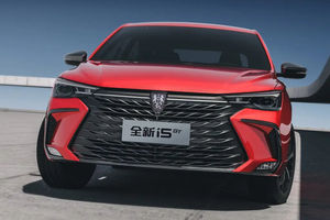 <span class=keywords><strong>Auto</strong></span> usate a buon mercato Saic Roewe I5 1.5l berlina <span class=keywords><strong>Top</strong></span> buone condizioni di seconda mano a benzina <span class=keywords><strong>Auto</strong></span> <span class=keywords><strong>Auto</strong></span> usate ed economiche - Product Image 4