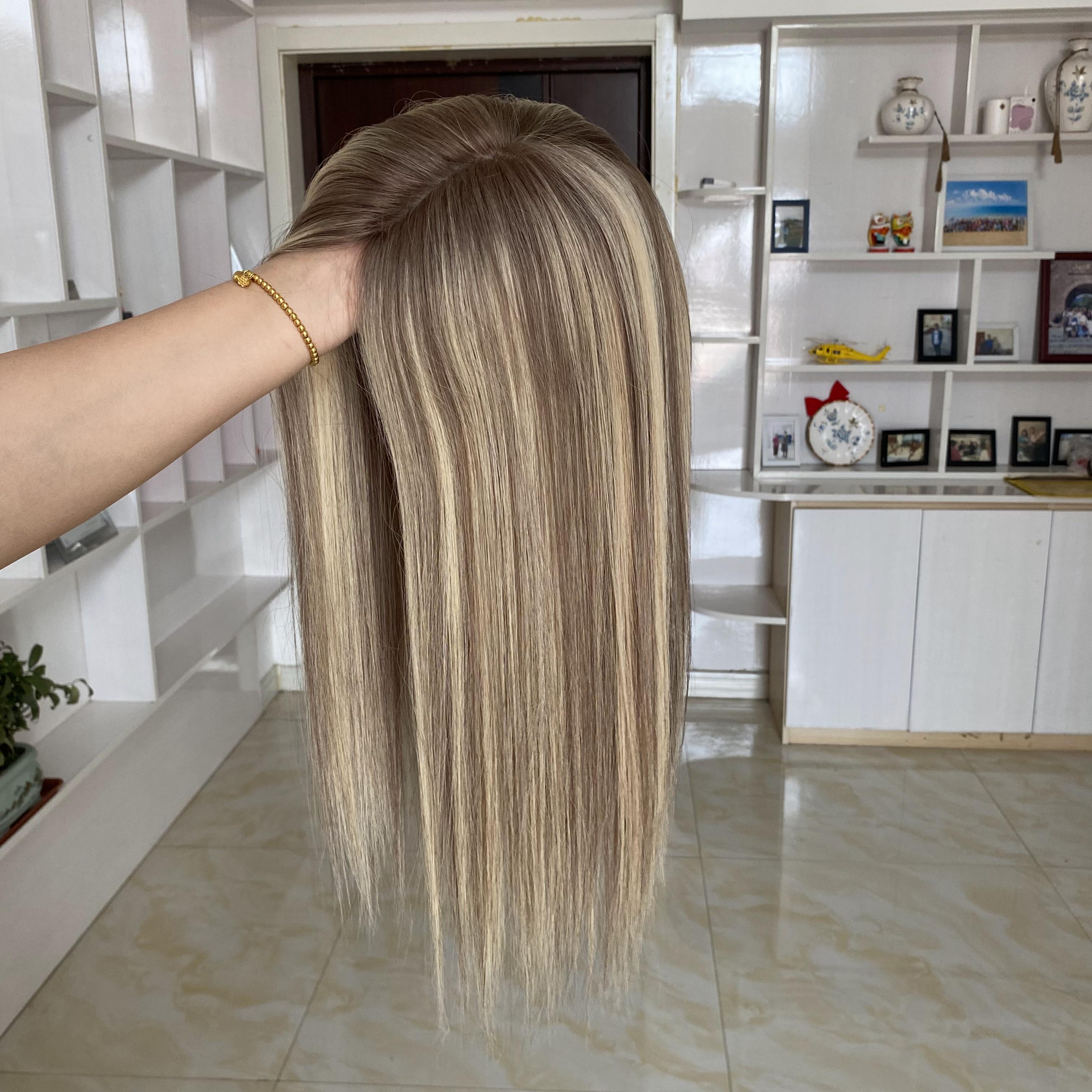 #สีน้ำตาลหม่นฝุ่น