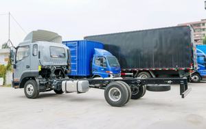 China Traction Head Transport Truck Nuevo 6X4 diesel Transport Truck Factory Precio bajo para la venta - Product Image 3