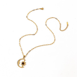 Collar de acero inoxidable con colgante de estrella y luna, chapado en oro de 18k con circonita, para uso diario. - Product Image 4