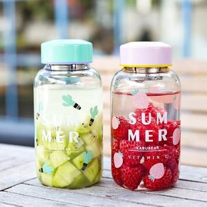 Vente en gros de bouteilles d'eau rondes étanches portables à large ouverture avec passoire et infuseur à fruits grand volume - Product Image 1