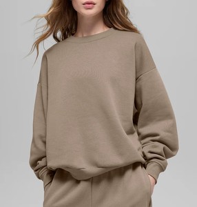 Sweat-shirt à col rond de haute qualité OEM unisexe en molleton français uni en coton et polyester lourd pour femmes - Product Image 4