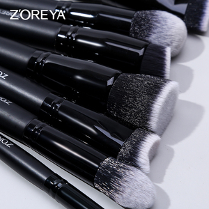 <span class=keywords><strong>ZOREYA</strong></span> Juego de <span class=keywords><strong>brochas</strong></span> de maquillaje profesional Classic Black Fan Brush para cara al por mayor disponible usado con corrector - Product Image 6