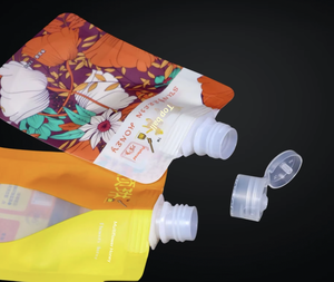 Pochettes souples personnalisées en aluminium biodégradable avec bec verseur pour liquides, idéales pour le voyage, le shampoing et les cosmétiques - Product Image 4