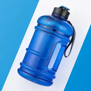 2023 Amazons promotional sealed creative Plastic Large Capacity Half Gallon water Bottle with Handle