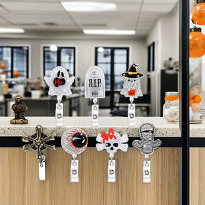 Bobine d'insigne en plastique personnalisé de momie fantôme d'Halloween pour accessoires d'infirmière Porte-badge de <span class=keywords><strong>pharmacie</strong></span> <span class=keywords><strong>à</strong></span> rayons X de la série technique LAB avec clip - Product Image 2