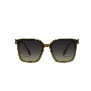 Gm Lunettes de soleil pour femmes, monture Tr90, lentille Tac, protection Uv400, type 3, pare-soleil, couleur noire, Yc11376 - Product Image 1