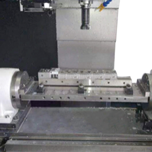 Tour CNC Portique Centre d'usinage vertical Ferronnerie Métal Fraisage Tournage Matériel Matériaux Traitement <span class=keywords><strong>VMC</strong></span> - Product Image 4