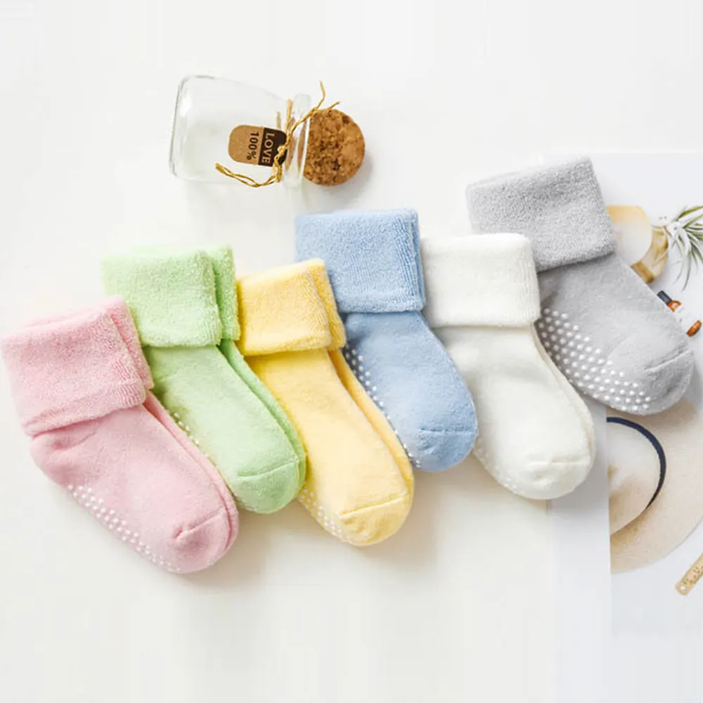 Wholesale winter thick terry cute plain solid color cotton non slip baby grips socks