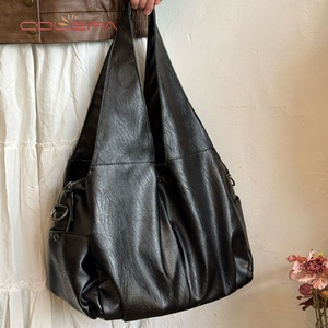 Colefa Fabricante de Bolsos de Mano Cruzados de Piel Sintética Suave para Mujer, Bolsos de Mano Negros al por Mayor para Mujer, Bolsos de Lujo - Product Image 1