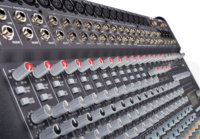 Console de mixage amplifiée professionnelle 16 canaux PowerMate PM1600-3 avec amplificateur de classe D 2000W et effets DSP doubles pour scène, live et église