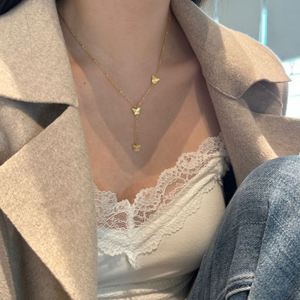 Collier avec pendentif en forme de papillon et pompon, en argent S925, design exclusif Dylam, pour tous les jours et les soirées - Product Image 4