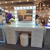 Grande coiffeuse cosmétique blanche glamour avec miroir LED et éclairage intégré, meuble de chambre à coucher